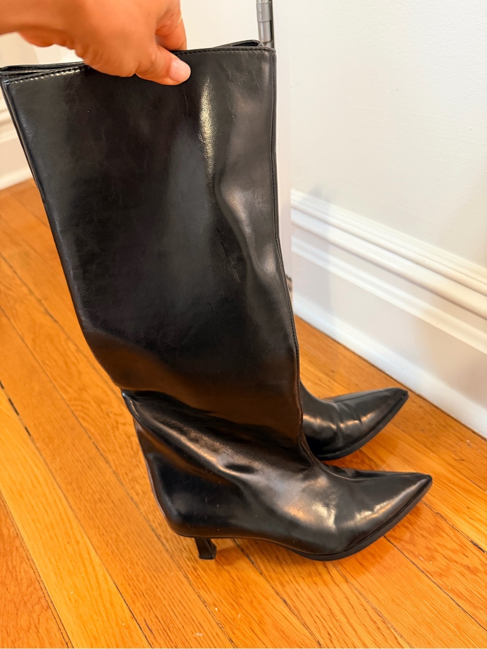 Zara Black Leather Pointed-Toe Kitten Heel Knee Boots - Women's 6
